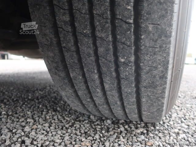 Standard tractor unit Mercedes Benz 1844 LS 4x2 MP3 Megaspace Retarder