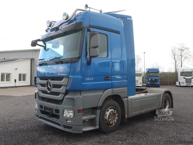 Standard tractor unit Mercedes Benz 1844 LS 4x2 MP3 Megaspace Retarder