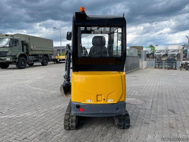 мини багер Eurotrac HE18CP / 2020 / nur 135h / Löffelpaket