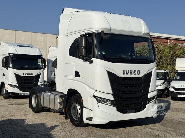 Trattore stradale standard Iveco Sway 490