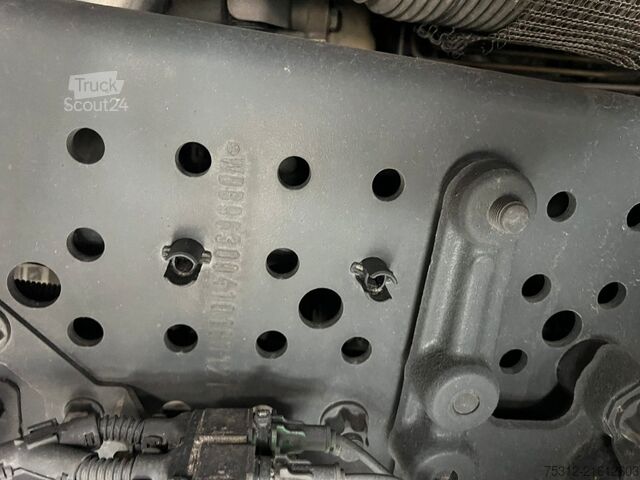 Camion cu platformă și prelată Mercedes-Benz Actros 1843  E6 LBW 2000kg Scheckheft AHK Bett