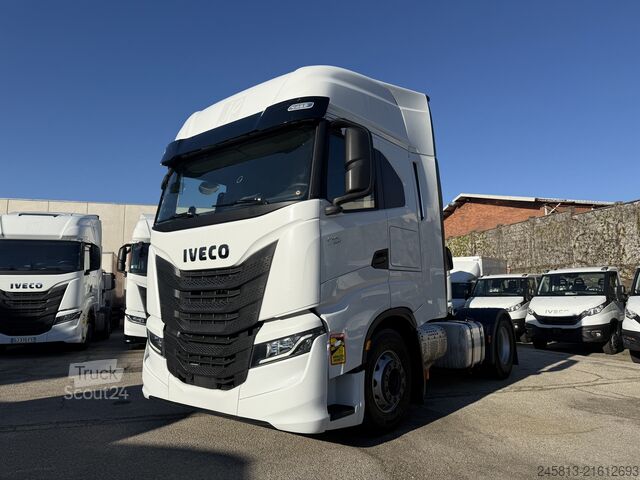 Standard tractor unit Iveco sway 490
