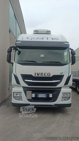 Trattore stradale standard IVECO LNG 400 HI-WAY