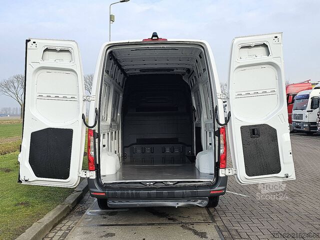 Bestelauto MERCEDES-BENZ SPRINTER 317 L2H2 Navi 360