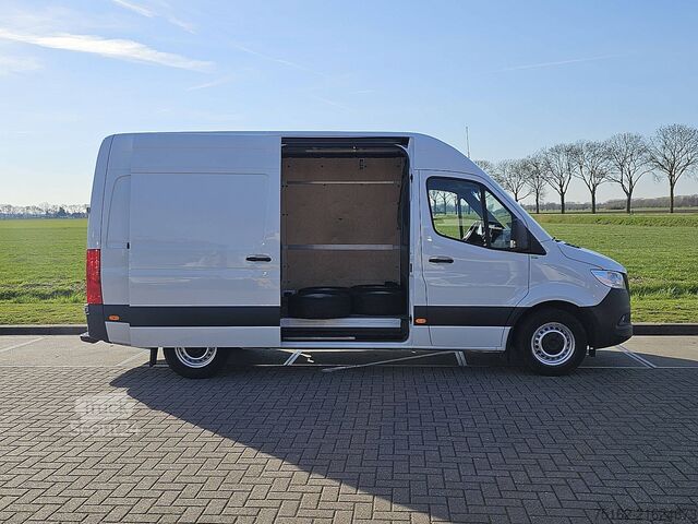 Bestelauto MERCEDES-BENZ SPRINTER 315 L2H2 Navi ACC