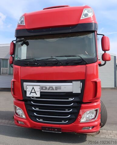 Standard trækker DAF XF 460 FT