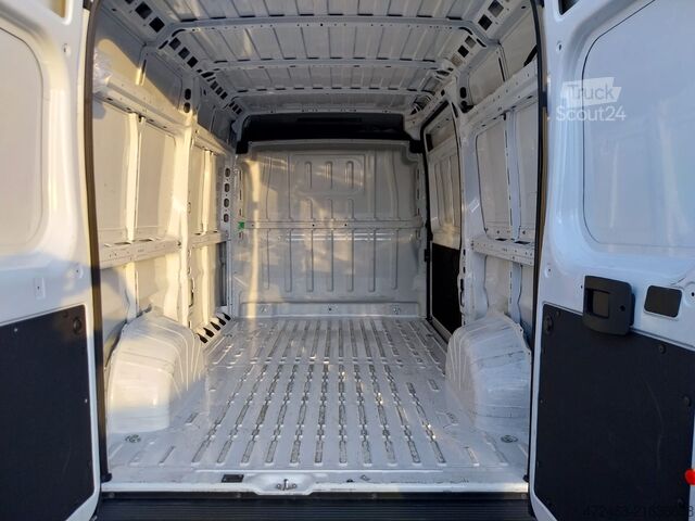 Bestelwagen Citroen Jumper 33 BlueHDi 140 S&S PM-TM Furgon