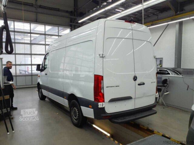 Varebil Mercedes-Benz Sprinter 317 CDI,L2H2,Automatik,Kamera,Navi