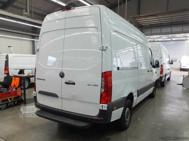 Varebil Mercedes-Benz Sprinter 317 CDI,L2H2,Automatik,Kamera,Navi