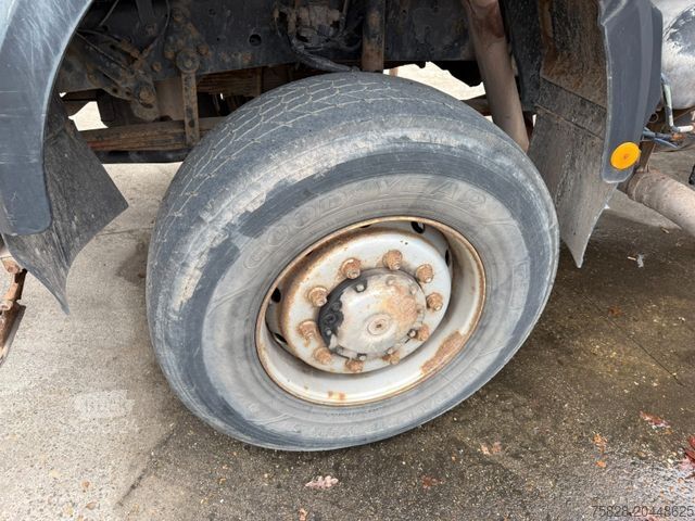 Camião plataforma de trabalho MERCEDES-BENZ SK1924 /ALLRAD / Palfinger 9501 + Arbeitskorb