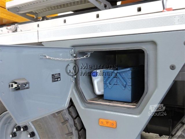 Sonstige LIEBHERR LTM1130-5.1