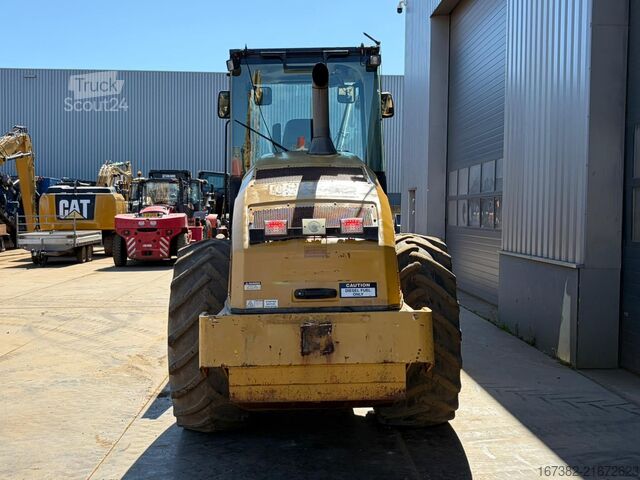 Egyszerű bütykös görgő Caterpillar CP76