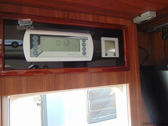 Teilintegriertes Wohnmobil MERCEDES-BENZ ADRIA POLARIS mit ALDE Heizung