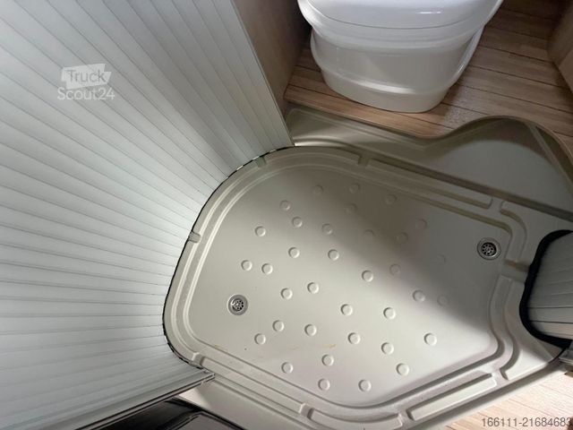 Karavan PÖSSL Road Cruiser - Einzelbetten - Klima - Tempomat -