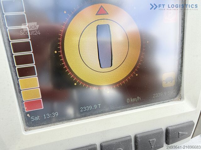 štirismerni viličar COMBILIFT CBE2500 TRIPLEX 5500 FORK POSITIONER