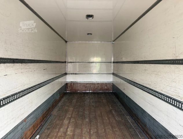 Camião de caixa fechada DAF CF 65 EURO 5 ONLY 202.000 KM TAIL LIFT HOLLAND-T