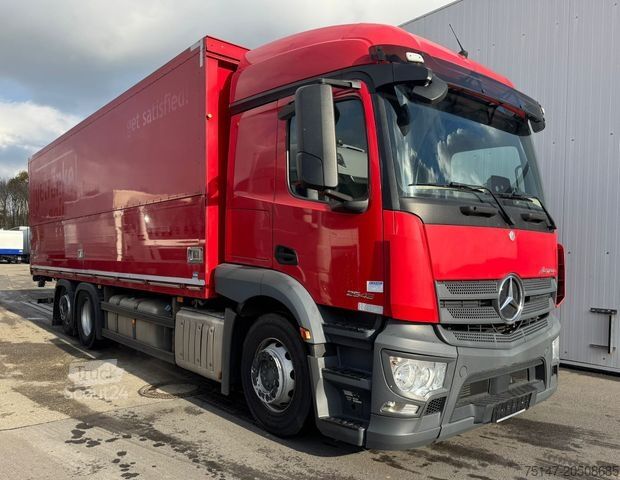 Samochód do przewozu napojów MERCEDES-BENZ 2543 Actros 6x2 *4 Lift/Lenk LBW Böse Schwenkwan