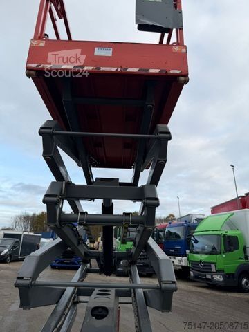 Çalışma platformu Skyjack SJ III 4632 elektr. Hebebühne AH 11,58 m