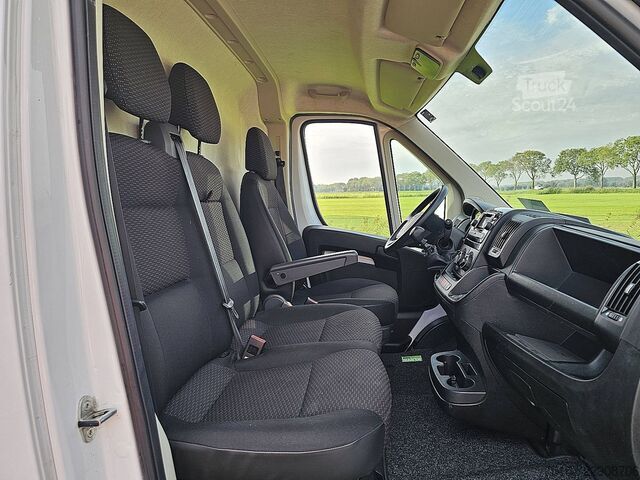 عربة ستيشن واغن ذات سقف مرتفع OPEL MOVANO 2.2 L2H2 Airco Euro6