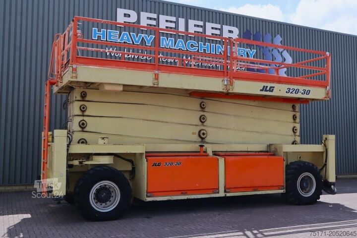 Scherenhebebühne JLG SL320-30 Diesel, 4x4 Drive, 34m Working Height, 14