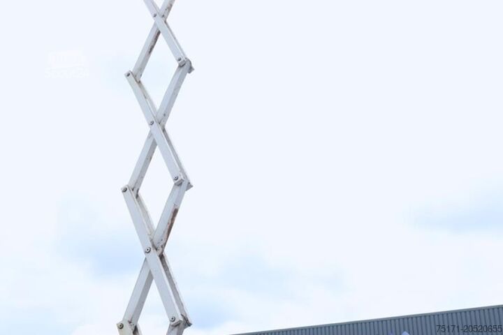 رفع المقص Liftlux SL320-30DS Diesel, 4x4 Drive, 34m Working Height,