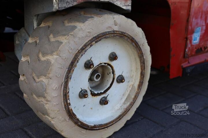 Žirklinis keltuvas PB LIFT S171-16E Electric, 17.3m Working Height, 400k