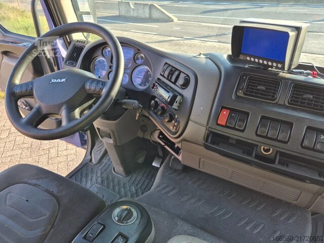 Contentor fechado DAF LF 210 FA EEV