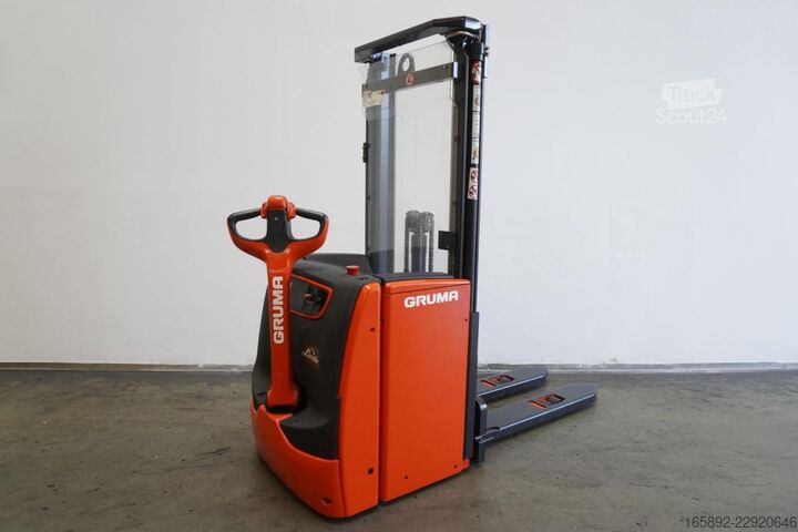 Käsikäyttöinen pinoaja Linde L 14 1173