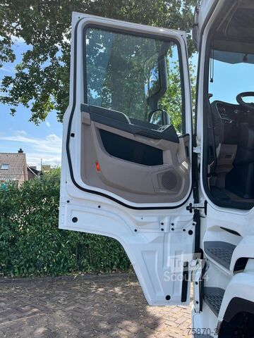 Standard-SZM DAF XG 480 FT