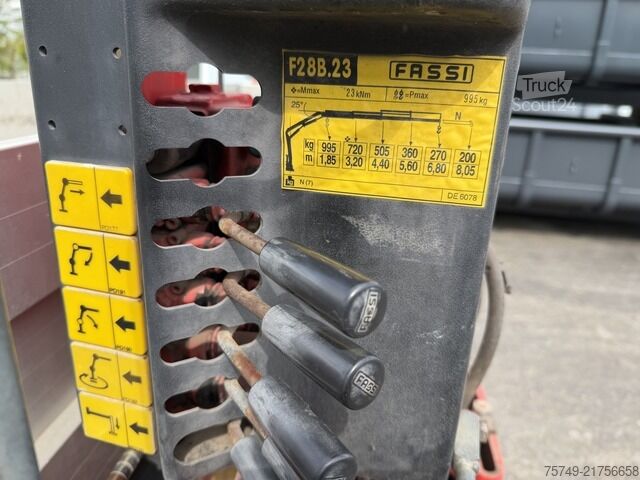 Pritschenwagen Fuso 3C13 Pritsche 2.85m Heckladekran 3xhydr. 1xmech.