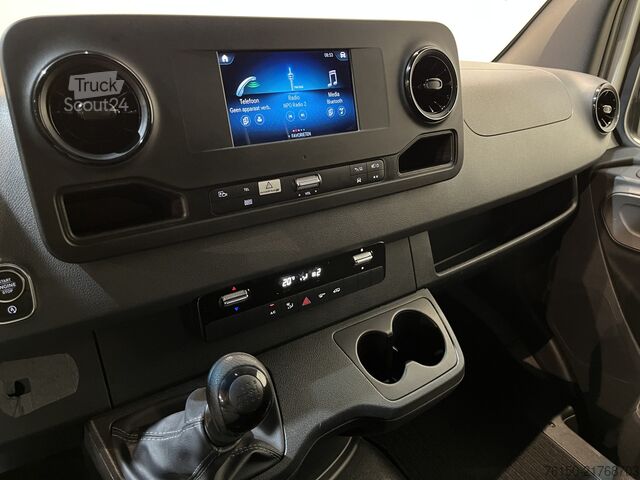 Varebil Mercedes-Benz Sprinter 311 CDI L2H2 RWD / Euro 6 / Servicebus...