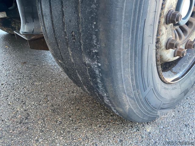 Değişebilir kasalı yarı römork KRONE 3Achs Container Chassis 40+45 Fuß SAF TÜV/SPneu