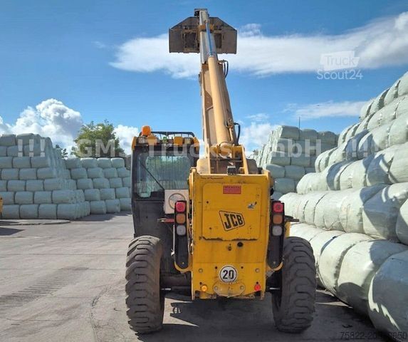 Chargeuse sur pneus JCB Tele Lader 540-140 / 14m / 4ton / 4X4