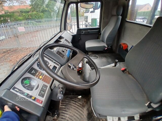 DAKWERKERSKRAAN MAN 8163