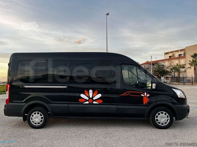 Furgonetă închisă Ford Transit