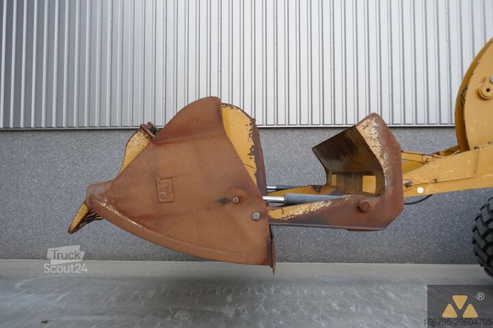 Radlader Caterpillar 930M