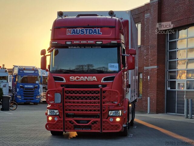 валіза Scania R580 V8 Topline 6x2 - Box with sidedoors - Reta...