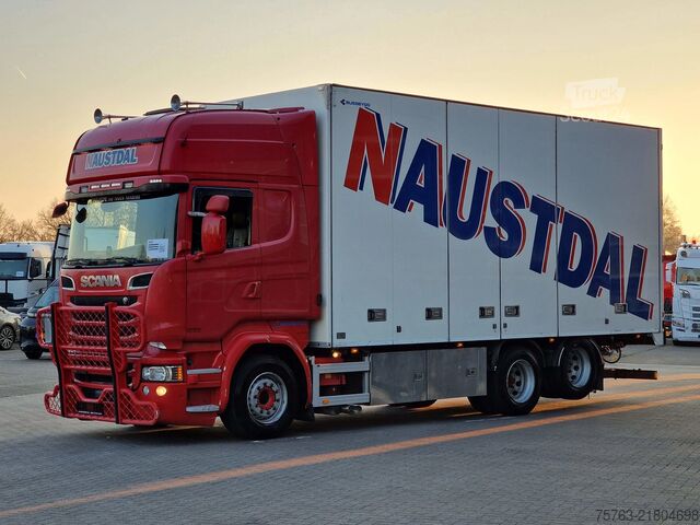 валіза Scania R580 V8 Topline 6x2 - Box with sidedoors - Reta...