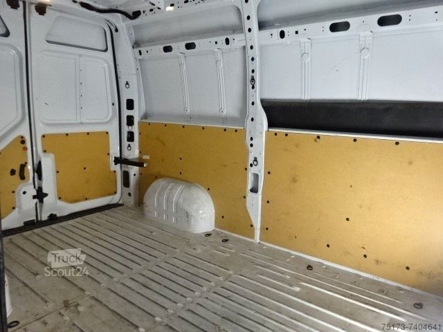 Magasított furgon OPEL Movano B Kasten L2H2 2.3CDTI Klima Navi
