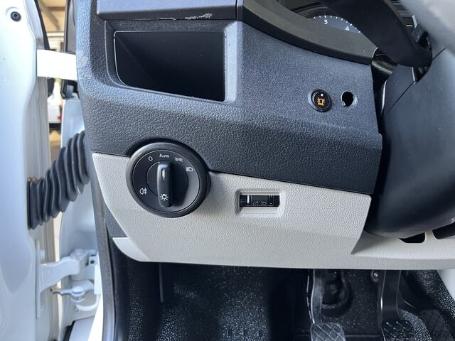 Hochdachkombi Volkswagen Transporter 2.0 TDI L2H1 DC Airco Cruise contro...