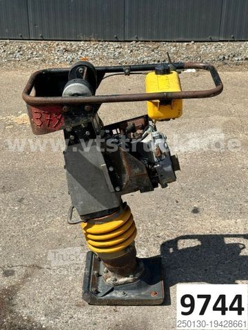 Bodenstabilisierer BOMAG BT 68 Verdichter Stampfer