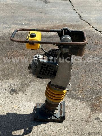 Bodenstabilisierer BOMAG BT 68 Verdichter Stampfer