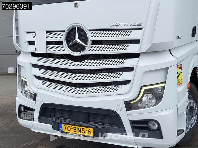 Standard-SZM Mercedes Actros 1942 4X2 GigaSpace NL-Truck Standairco N...
