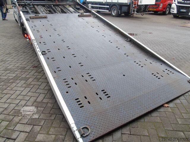 Autószállító Iveco Eurocargo 140E25 + FULL SYSTEM + TOWING