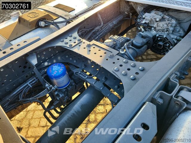 Standard-SZM Mercedes Actros 1845 4X2 StreamSpace 2xTanks MirrorCam S...