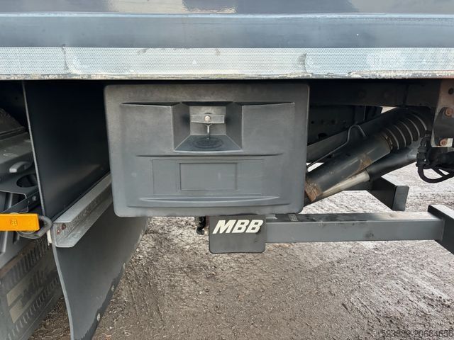 Ledusskapja kravas automašīna MERCEDES-BENZ Atego1218 CarrierSupra850MT*LBW*3Kammer*Tiefkühl