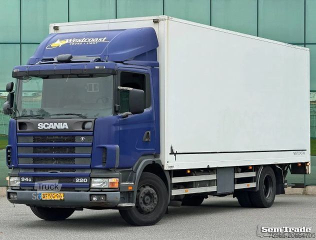 Vrachtwagen met bakwagen SCANIA P94-220 EURO 2 AIRCO MANUAL GEARBOX LAMBOO BOX T