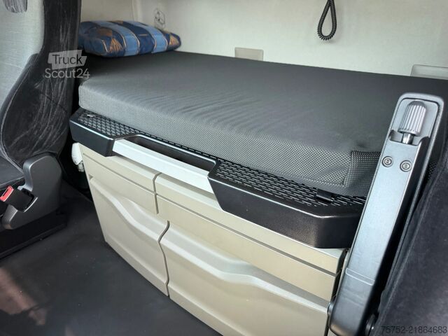 Standard-SZM MAN TGX 18.520 GX Retarder Standairco 2X Tank - Mor...