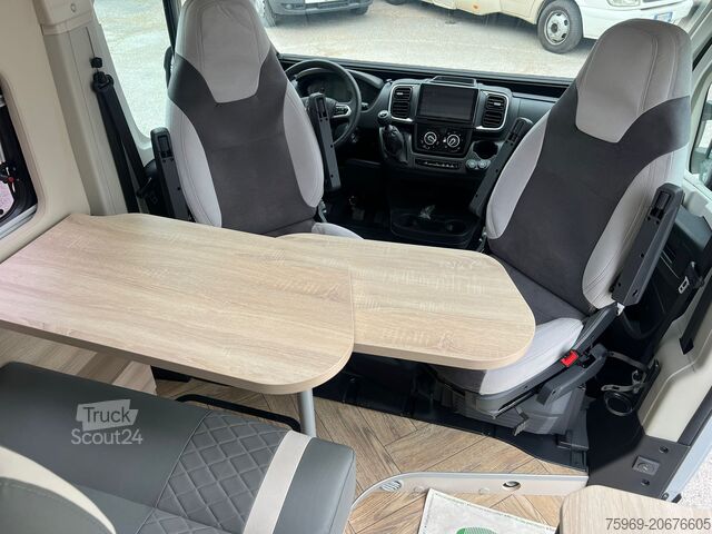 Camper Chausson V697 FIRST LINE M25