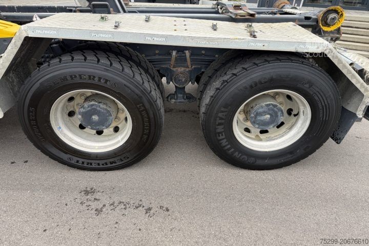 Abrollkipper Iveco 340T45 Trakker 8x4 Palfinger / Swiss-Vehicle